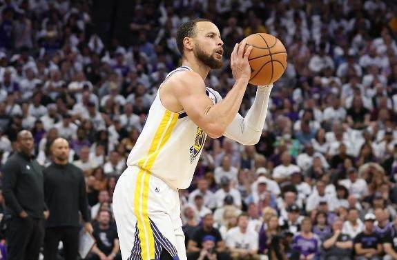 体育社区-嘴哥最有可能被勇士交易 拉科布无意降低高额开支